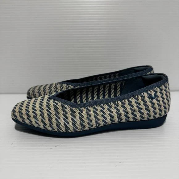 Vivaia Margot Light Blue Square Toes Knit Flats Size 37.5 - Picture 3 of 12